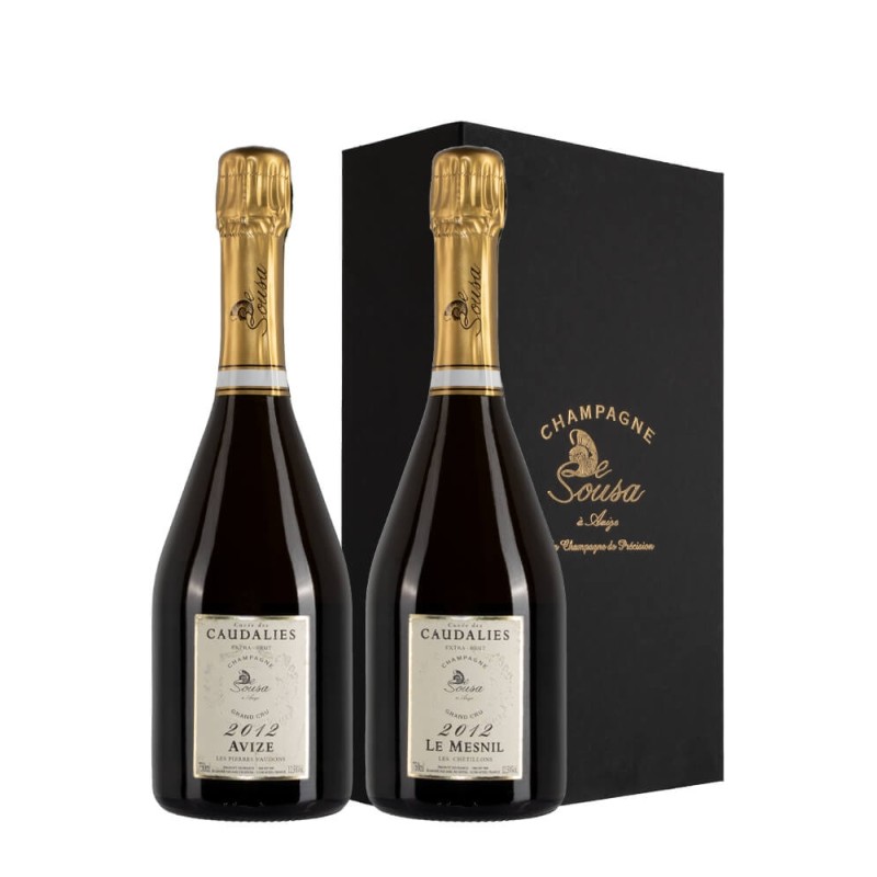 Cassa legno da 2 bottiglie contenente: 1 De Sousa Cuvée des Caudalies 2012 Avize e 1 De Sousa Cuvée des Caudalies 2012 Mesnil